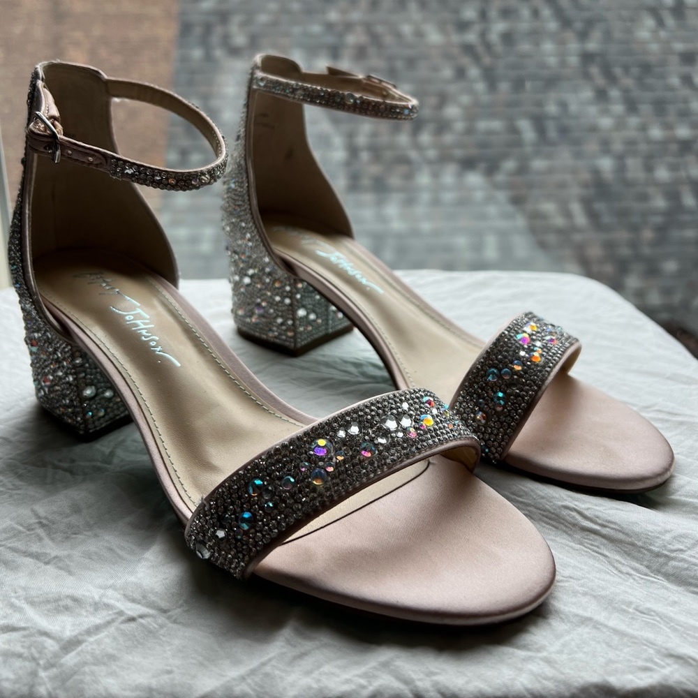 Betsy Johnson block heel bridal shoes